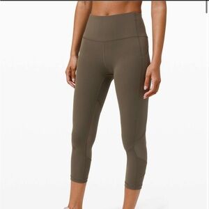 Lululemon pace rival high rise crop